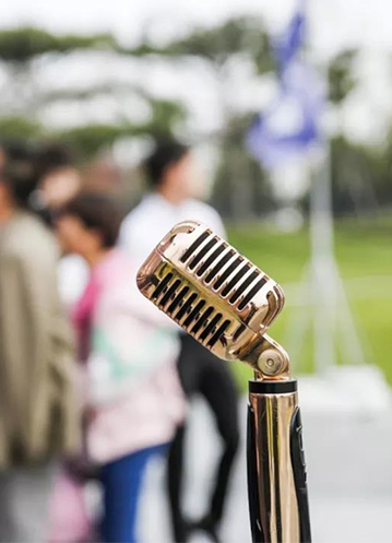 追光向上，为爱歌唱——w66平台21周年公益演唱会