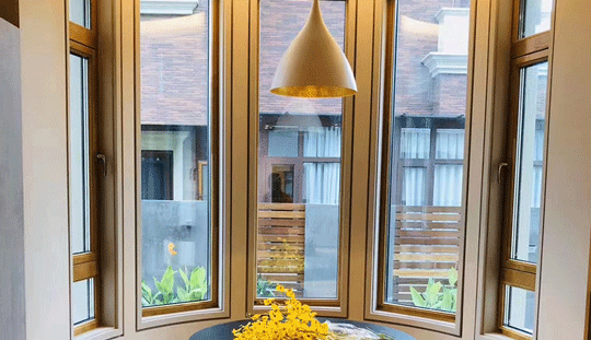 w66平台与科思创签署合作备忘录，酷8度空调窗亮相进博会