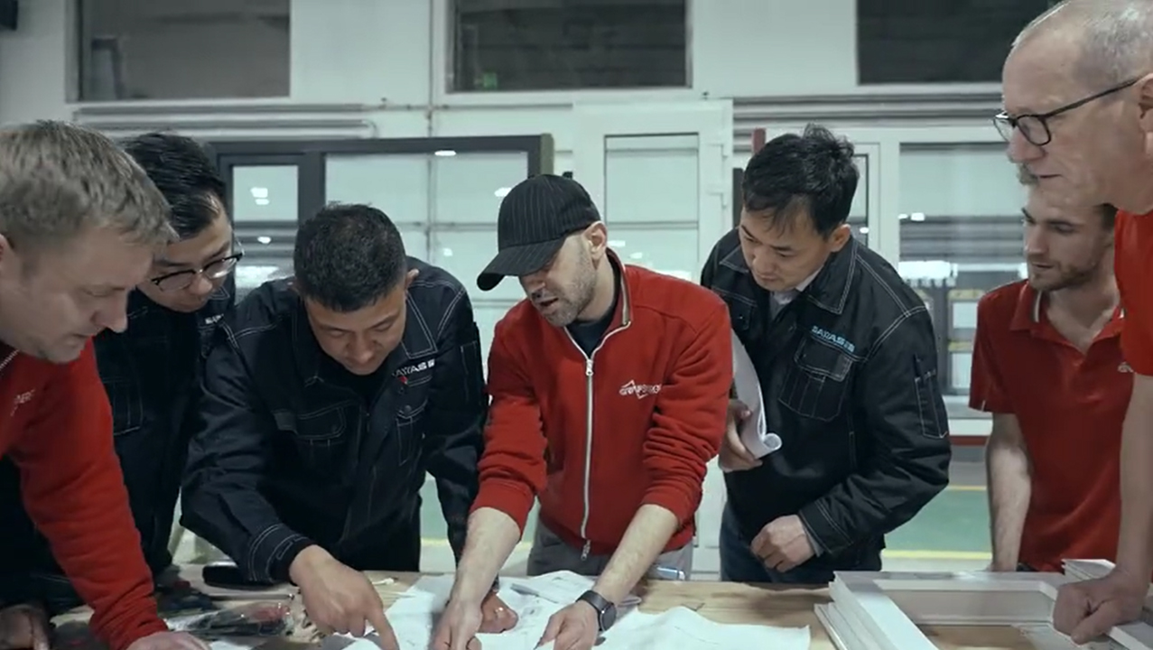 w66平台引入意大利GRAF塑窗智能生产线