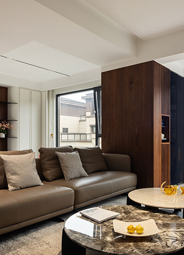 专家学者聚？谔教致躺ㄖ与低碳发展