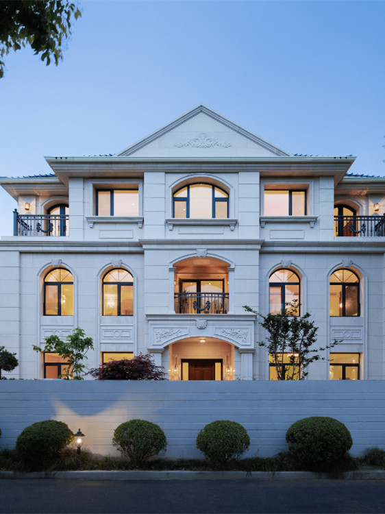 建筑外窗钢化玻璃使用环境和质量标准是什么？